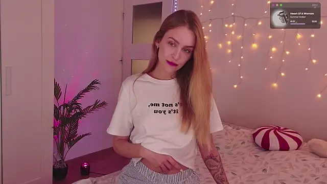 Kamila icee online show from 10, 1, 2025