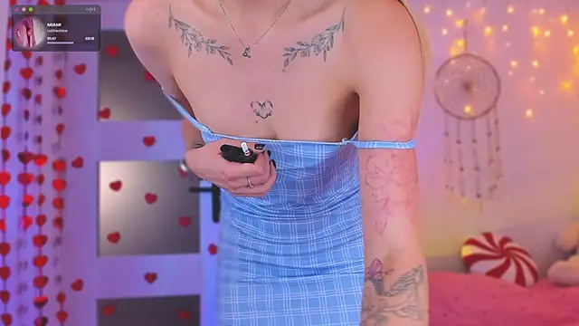 Kamila icee online show from 15, 2, 2025