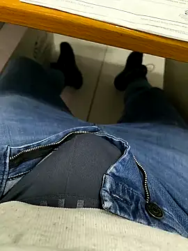 onbifeet online show from 18, 2, 2025