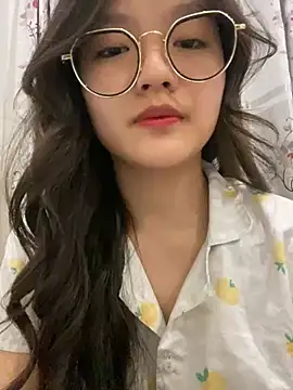 Krixxi22 online show from 12, 12, 2024