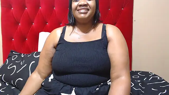 Snapshot of MIGHTYASSS chatting on 10, 9, 2025 MIGHTYASSS online show from 10, 9, 2025