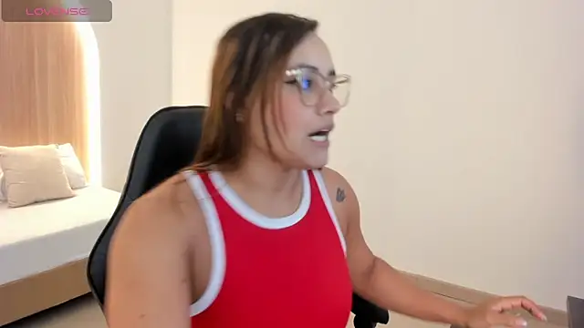 zoe danae  online show from 6, 4, 2026