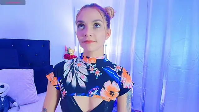 Snapshot of MeganLorensx chatting on 24, 9, 2025 MeganLorensx online show from 24, 9, 2025