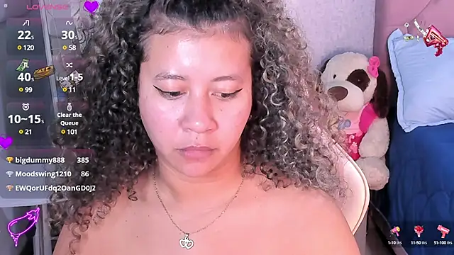 Kenia tompson01 online show from 18, 2, 2025