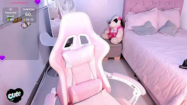 Kenia tompson01 online show from 21, 3, 2025