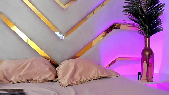 AilynMiller online show from 14, 12, 2024