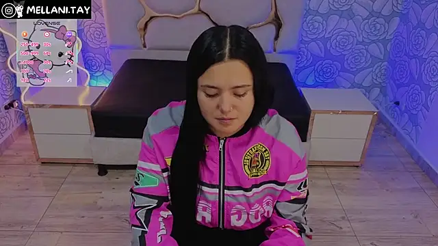 Snapshot of Mellani_tay chatting on 5, 11, 2025 Mellani tay online show from 5, 11, 2025