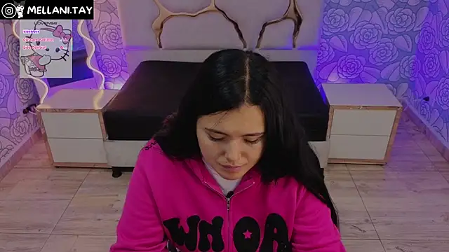 Snapshot of Mellani_tay chatting on 16, 11, 2025 Mellani tay online show from 16, 11, 2025