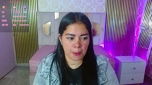 Snapshot of martinna_tay chatting on 21, 6, 2026 martinna tay online show from 21, 6, 2026