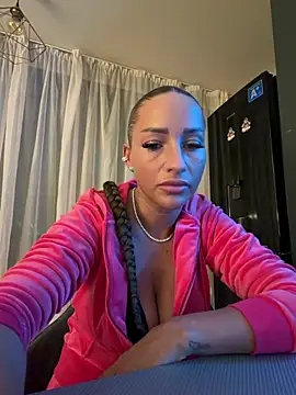 Snapshot of LovingBlondie chatting on 15, 2, 2026 LovingBlondie online show from 15, 2, 2026