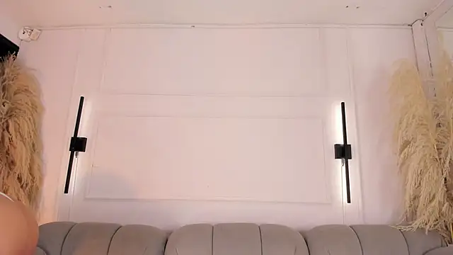 AliceHanz online show from 2, 4, 2026