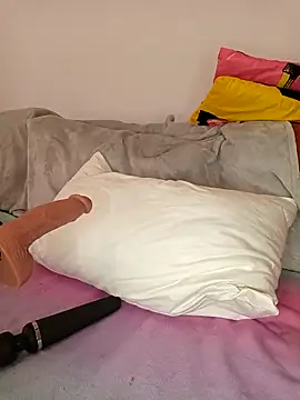 Timide girl2 online show from 9, 4, 2026