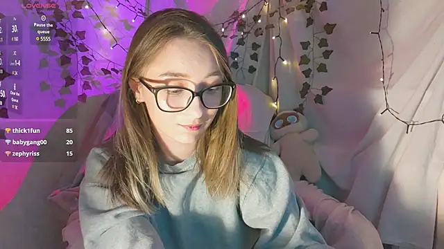 Snapshot of monlight__dana chatting on 3, 12, 2024 monlight  dana online show from 3, 12, 2024