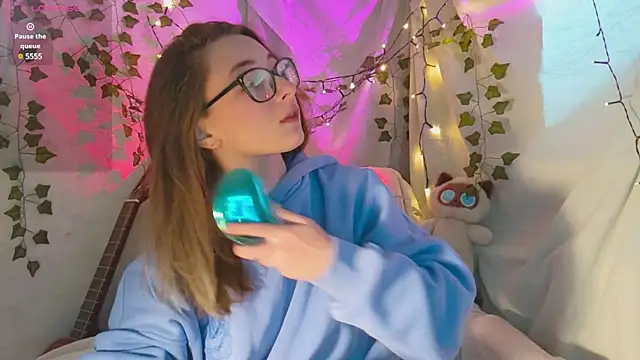 Snapshot of monlight__dana chatting on 9, 12, 2024 monlight  dana online show from 9, 12, 2024