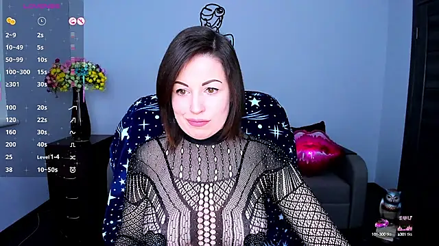 Emily Midlton online show from 5, 3, 2025