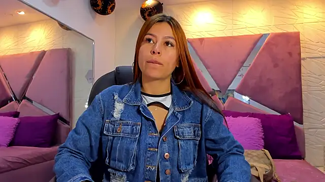 Charlotte Ice1 online show from 13, 11, 2025