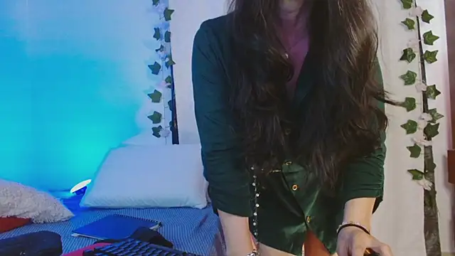 Snapshot of cattaleya1476 chatting on 12, 2, 2025 cattaleya1476 online show from 12, 2, 2025