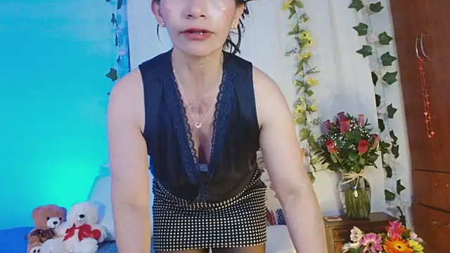 Snapshot of cattaleya1476 chatting on 10, 3, 2025 cattaleya1476 online show from 10, 3, 2025