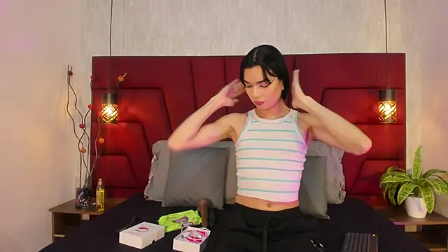 LadyLuminary online show from 4, 12, 2025