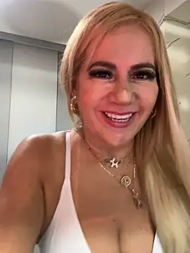 Snapshot of LARIANA_RIVERA23 chatting on 30, 6, 2026 LARIANA RIVERA23 online show from 30, 6, 2026