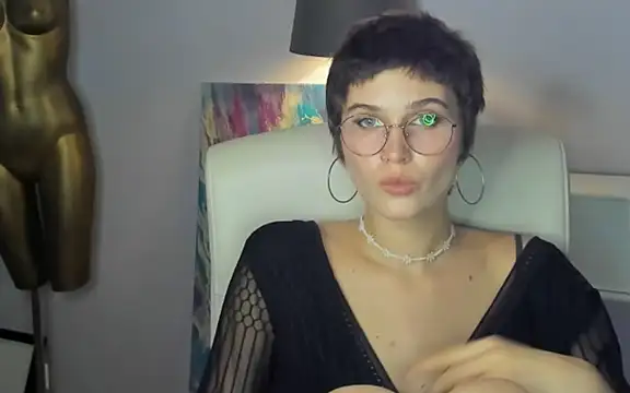 sarah perfect online show from 18, 9, 2025