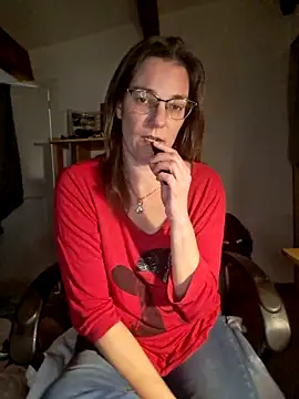 SpiceLea online show from 5, 1, 2025