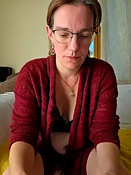 SpiceLea online show from 2, 10, 2025