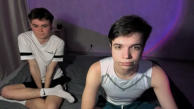 Snapshot of tailer_ chatting on 14, 1, 2026 tailer online show from 14, 1, 2026