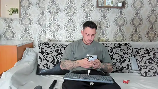 Jonmusclemaster online show from 5, 2, 2025