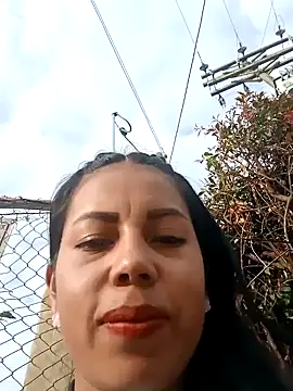 Snapshot of _andrea30 chatting on 7, 2, 2025 andrea30 online show from 7, 2, 2025