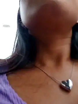 Snapshot of _andrea30 chatting on 6, 3, 2025 andrea30 online show from 6, 3, 2025
