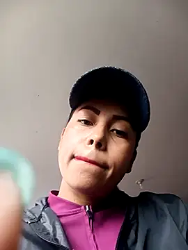  andrea30 online show from 19, 4, 2026