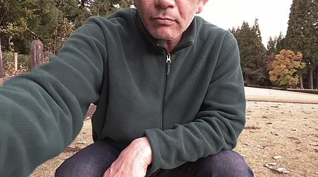 Snapshot of ge3noxxx chatting on 3, 12, 2024 ge3noxxx online show from 3, 12, 2024