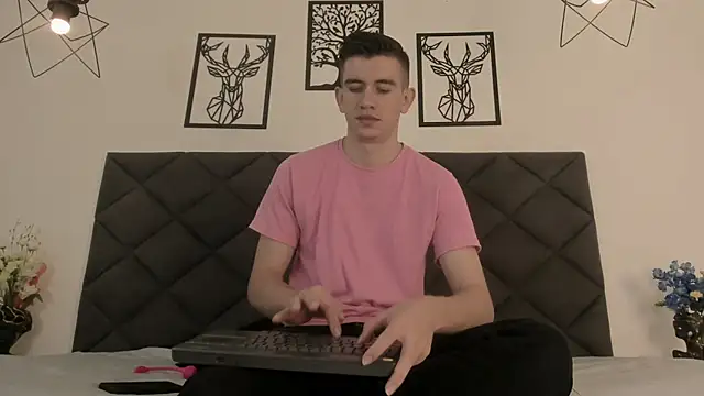 MikaelSlow online show from 27, 2, 2025