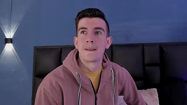 MikaelSlow online show from 9, 9, 2025