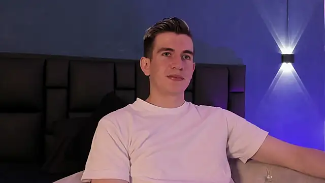 MikaelSlow online show from 5, 2, 2026