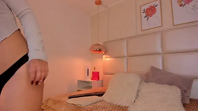 Snapshot of Aily_Yozuko chatting on 28, 11, 2025 Aily Yozuko online show from 28, 11, 2025