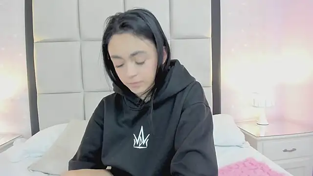 HannaClarrk  online show from 23, 1, 2025