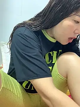 Snapshot of Baby-bigtits chatting on 25, 2, 2025 Baby-bigtits online show from 25, 2, 2025