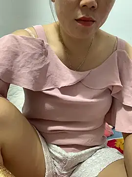 Snapshot of Baby-bigtits chatting on 26, 2, 2025 Baby-bigtits online show from 26, 2, 2025