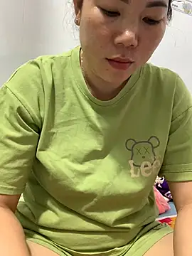 Snapshot of Baby-bigtits chatting on 26, 2, 2025 Baby-bigtits online show from 26, 2, 2025