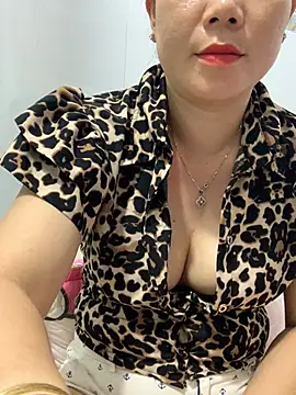 Snapshot of Baby-bigtits chatting on 8, 3, 2025 Baby-bigtits online show from 8, 3, 2025