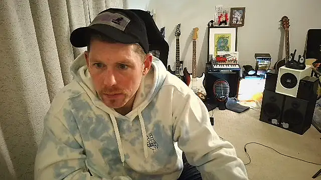 Snapshot of Rock_Pierce chatting on 9, 11, 2025 Rock Pierce online show from 9, 11, 2025