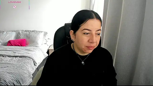 Snapshot of Im_coco chatting on 8, 4, 2026 Im coco online show from 8, 4, 2026