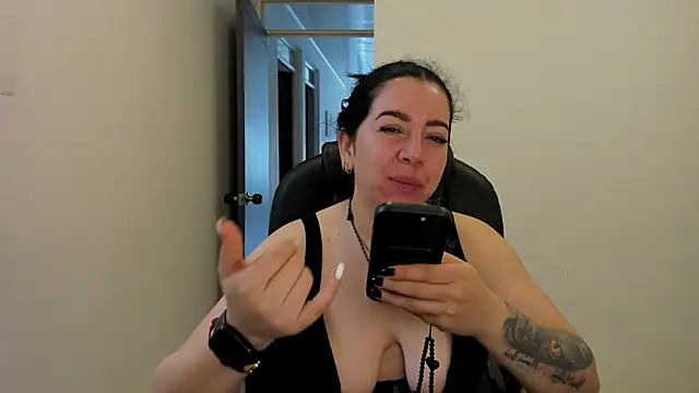 Snapshot of Im_coco chatting on 24, 4, 2026 Im coco online show from 24, 4, 2026