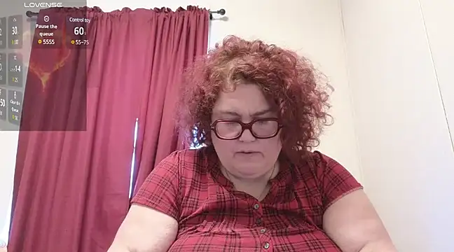 Snapshot of EmberCum chatting on 8, 2, 2025 EmberCum online show from 8, 2, 2025