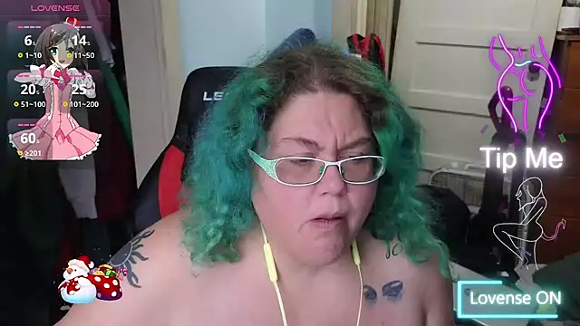 Snapshot of EmberCum chatting on 18, 11, 2025 EmberCum online show from 18, 11, 2025