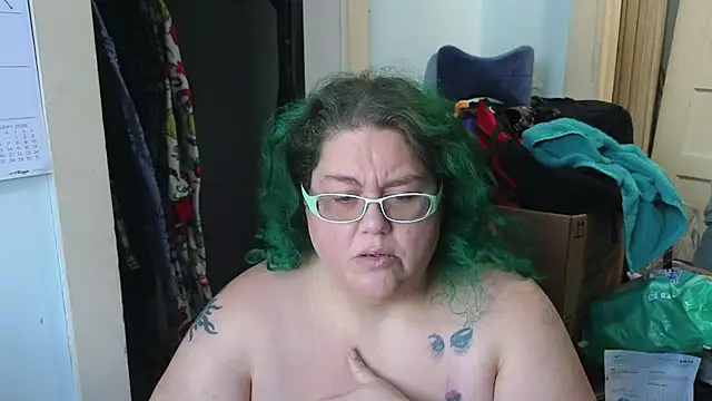 Snapshot of EmberCum chatting on 16, 12, 2025 EmberCum online show from 16, 12, 2025