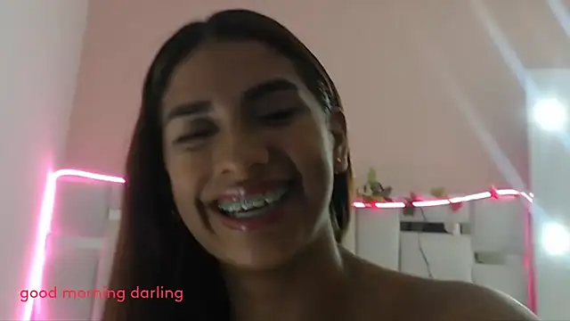 Snapshot of Vivi_bless chatting on 24, 10, 2025 Vivi bless online show from 24, 10, 2025