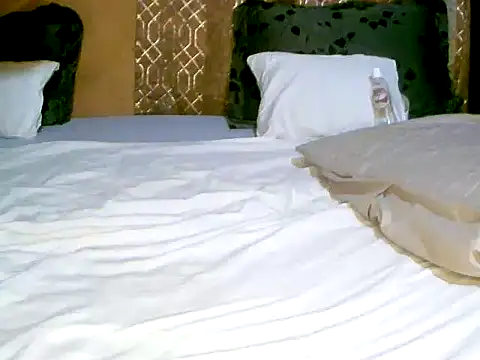 Babyjuliana  online show from 4, 2, 2026